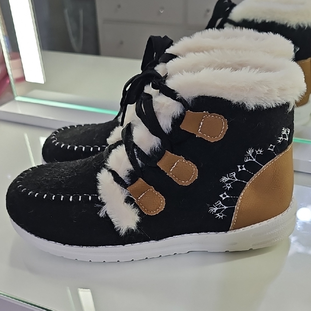 Black and White Fur-Lined Boots